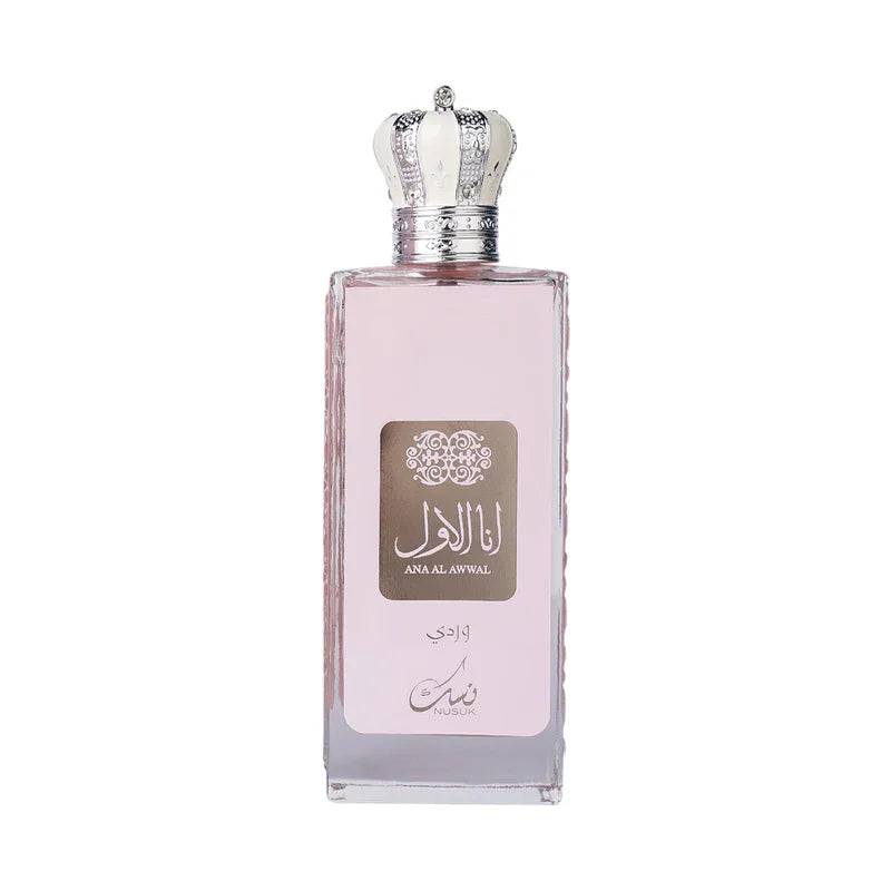 Parfum Ana Al Awwal de Nusuk dans un flacon élégant avec bouchon couronne argenté