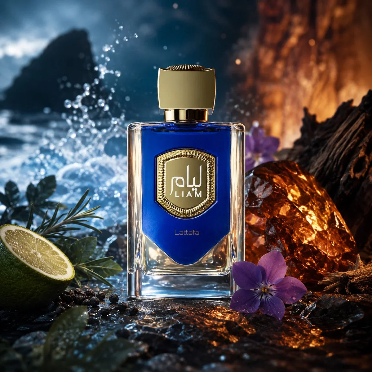 ARVOLA_SHOWCASE — Liam Blue Shine Lattafa, photo artistique (romarin, bergamote, poivre, note marine, violette, ambre, patchouli, musc)