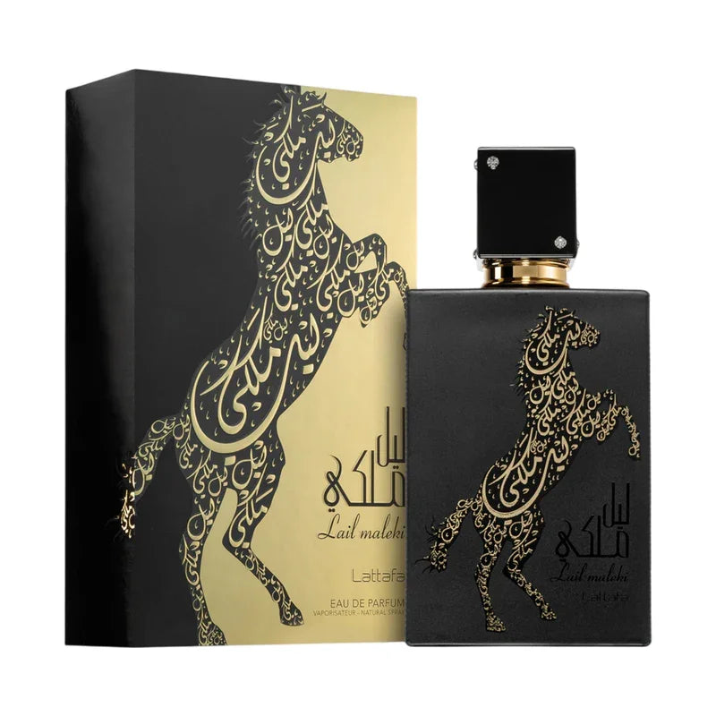 Parfum Lattafa Lail Malaki en flacon noir et boîte dorée avec motif cheval calligraphié