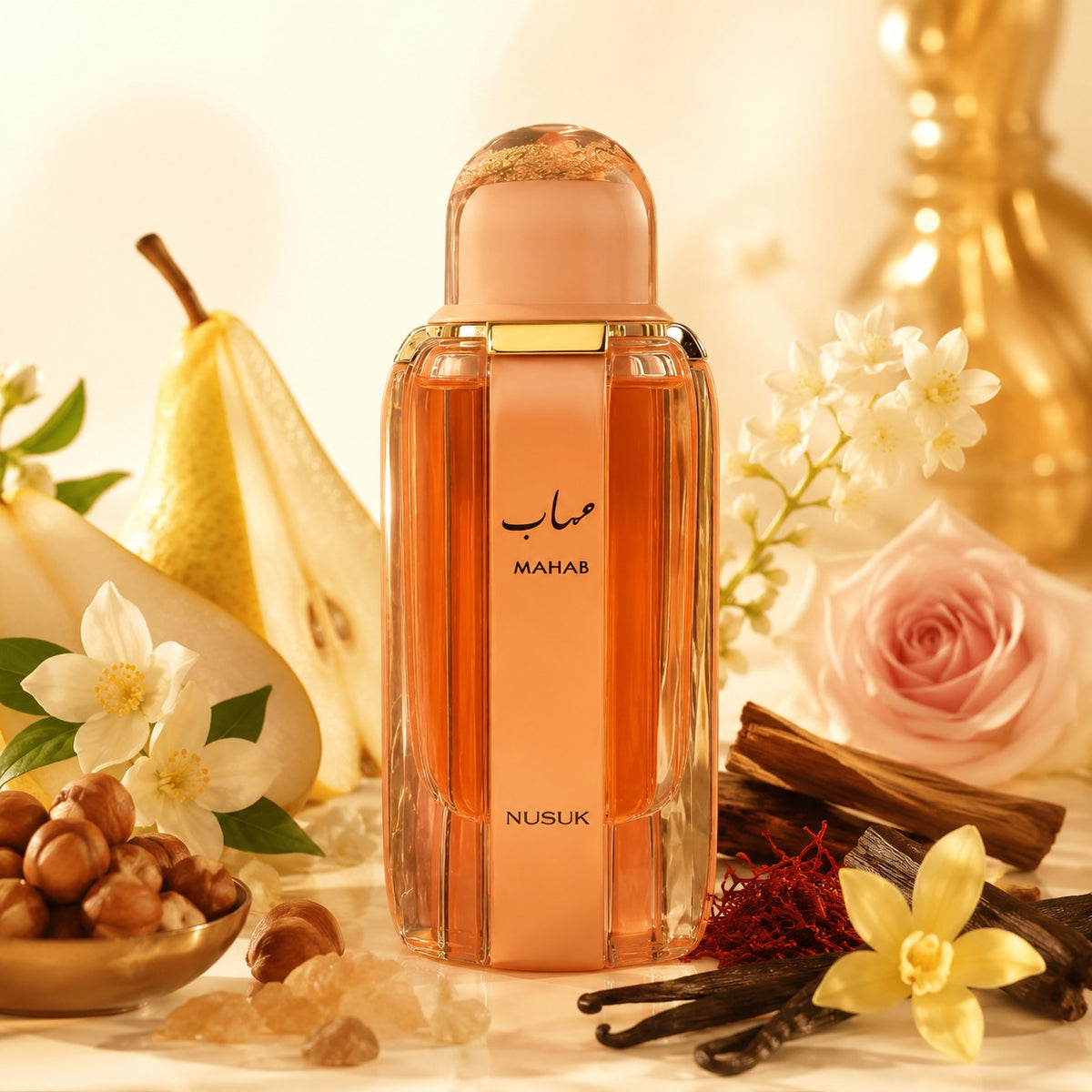 ARVOLA_SHOWCASE — Mahab, photo artistique (Poire, Noisette, Résine oliban, Osmanthus, Safran, Rose, Jasmin sambac, Bois de santal, Vanille, Bois d’Akigala)