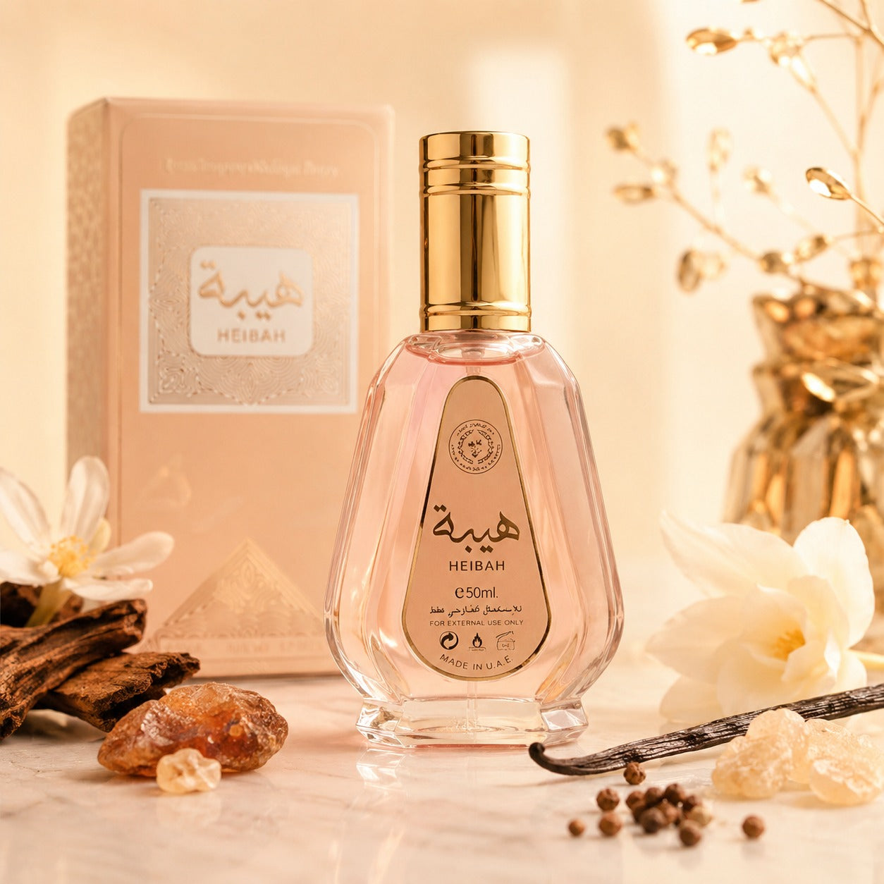 ARVOLA_SHOWCASE — Heibah, photo artistique (Heibah d’ARD AL ZAAFARAN est une fragrance élégante au caractère oriental, pensée pour celles et ceux qui apprécient les parfums à la fois chaleureux et raffinés. Sa signature olfactive enveloppante s’adapte aussi