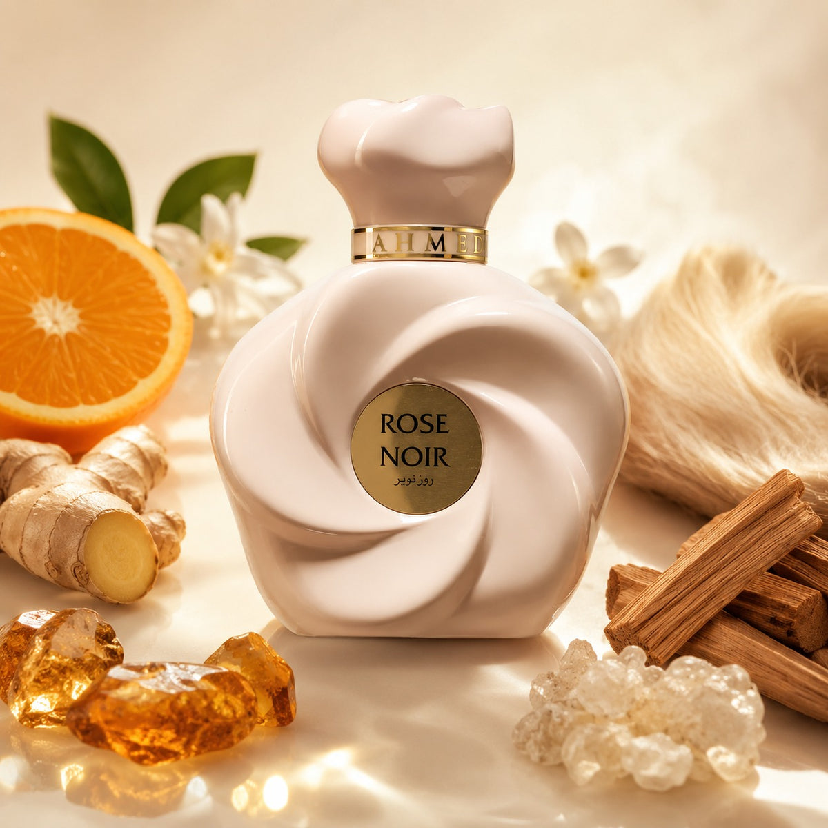 ARVOLA_SHOWCASE — Rose Noir, photo artistique (orange, jasmin, gingembre, ambre gris, bois de santal, bois de cachemire, musc)