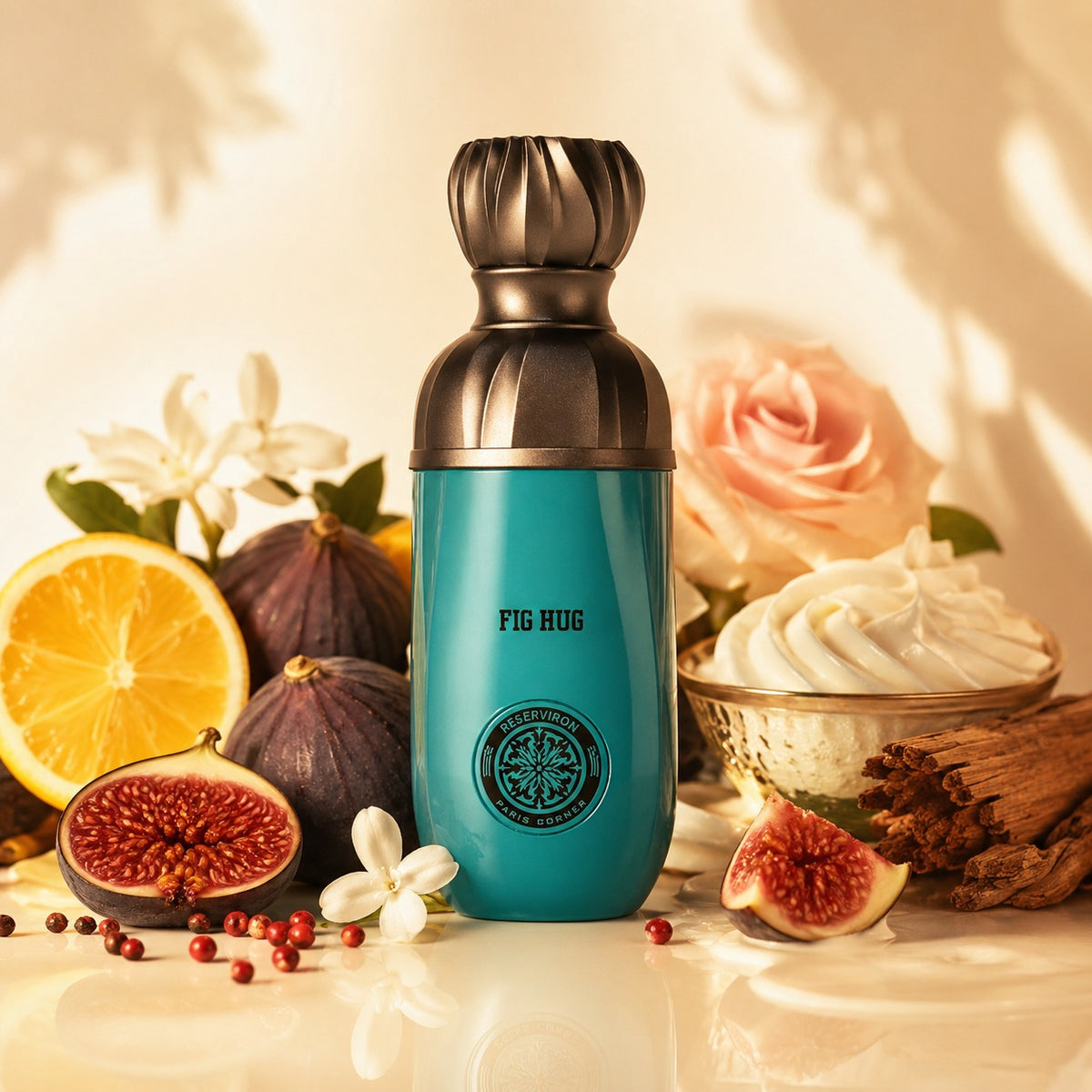 ARVOLA_SHOWCASE — Fig Hug, photo artistique (Citron, figue et poivre rose, Jasmin, rose et crème fouettée, Figue, lait, musc blanc et cèdre)