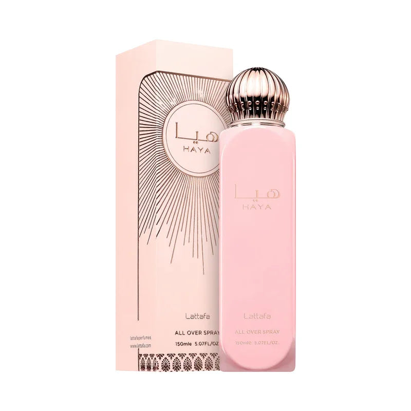 Parfum Lio Haya Lattafa en spray tout corps, flacon rose pâle avec bouchon doré, boîte assortie