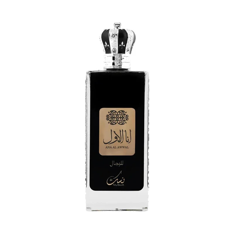 Parfum pour homme Ana Al Awwal de Nusok dans un flacon noir élégant avec bouchon couronne.