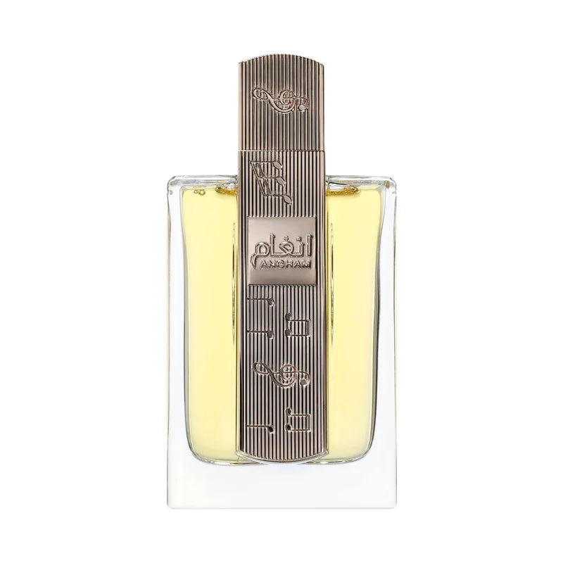 Parfum Angham avec flacon transparent et bouchon doré texturé, liquide jaune pâle
