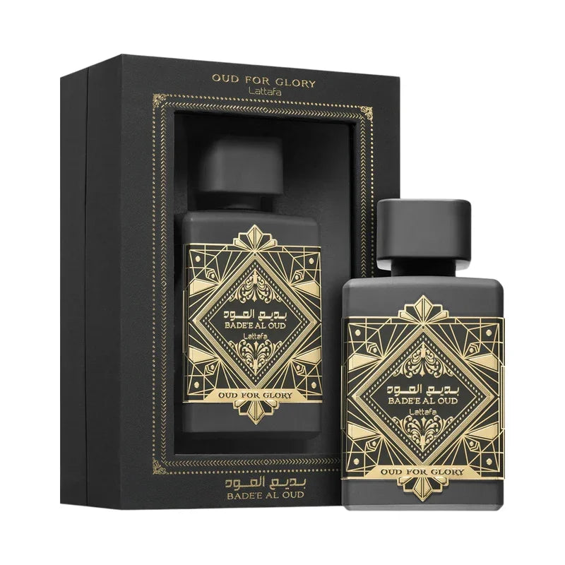 Parfum Oud For Glory Badee Al Oud, flacon noir ornementé doré, boîte cadeau élégante