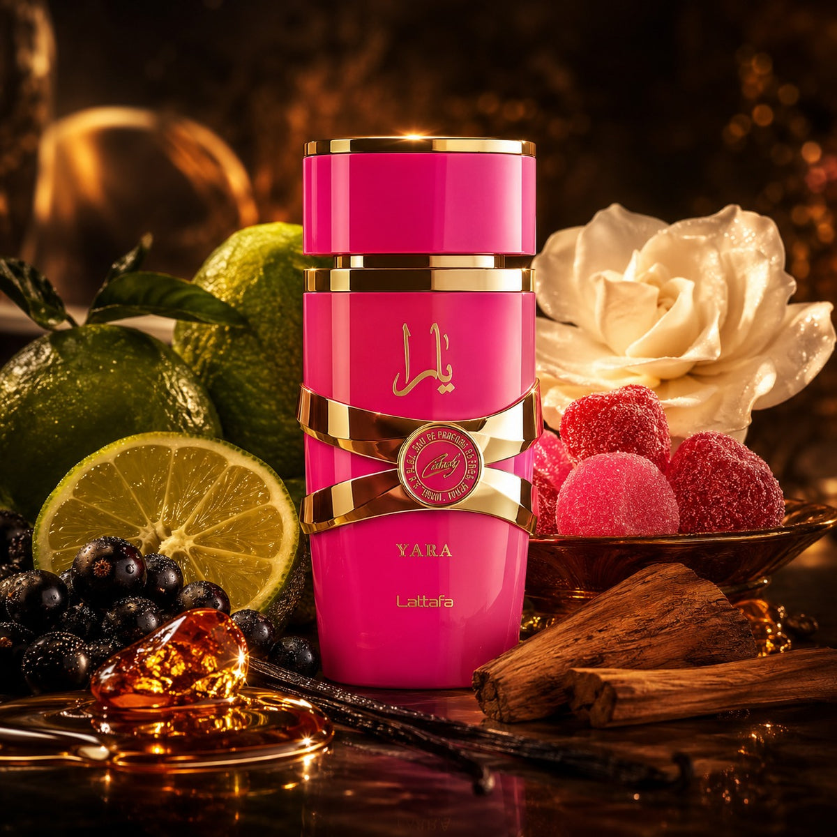 ARVOLA_SHOWCASE — Yara Candy Lattafa, photo artistique (mandarine verte, cassis, bonbon fraise, gardenia, bois de santal, sirop de vanille, musc, ambre)