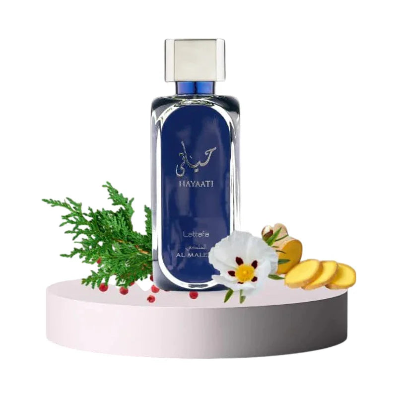 Parfum Lattafa Hayaati Al Male pour homme avec notes de gingembre et fleurs blanches.
