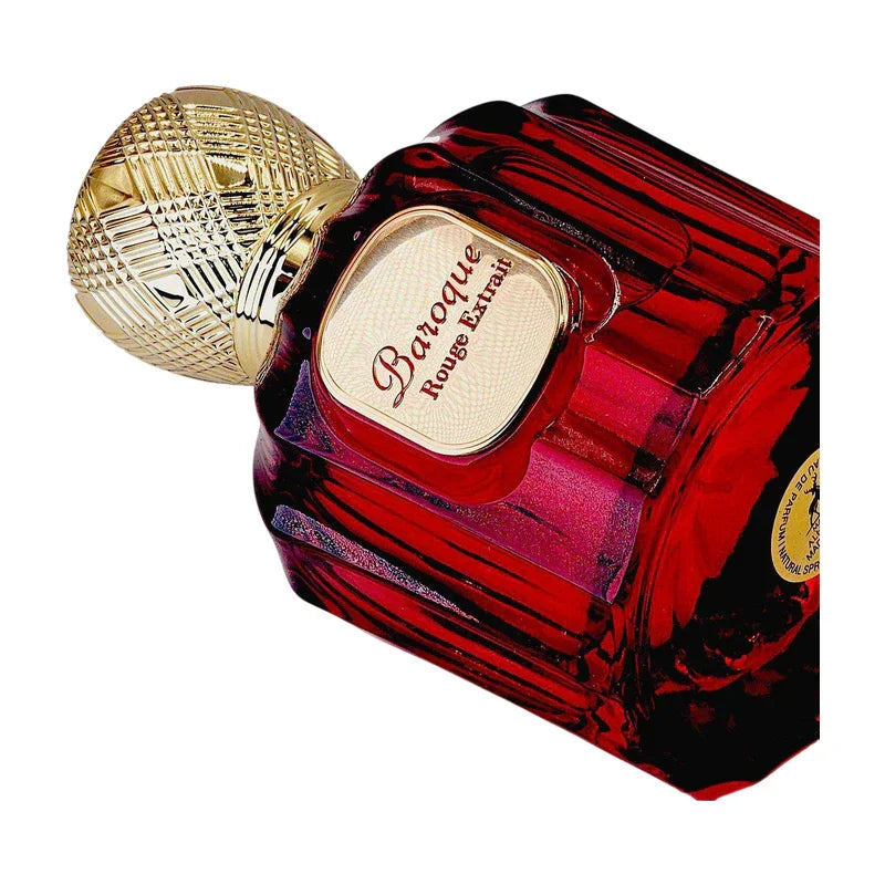 Flacon de parfum Baroque Rouge Extrait, verre rouge profond et bouchon doré texturé, design luxueux
