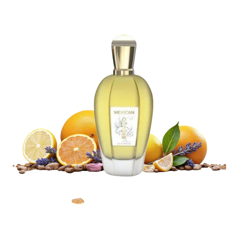 Parfum Mexican avec agrumes, citron et fleurs de lavande sur fond blanc