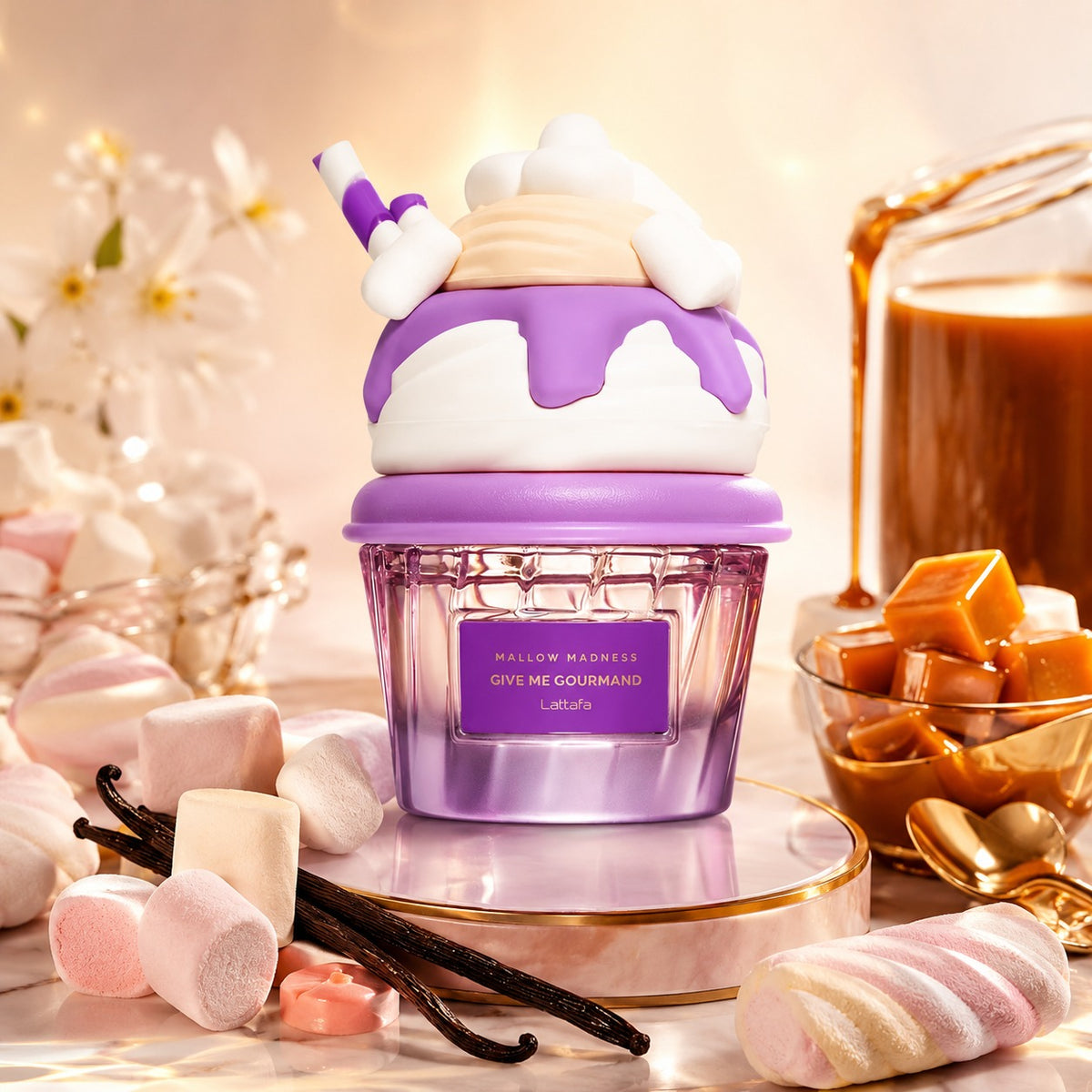 ARVOLA_SHOWCASE — Give Me Gourmand Mallow Madnes, photo artistique (notes gourmandes qui évoquent le monde sucré des marshmallows, créant une expérience sensorielle irrésistible et inoubliable. Parfait pour les amateurs de fragrances uniques et sophistiquées