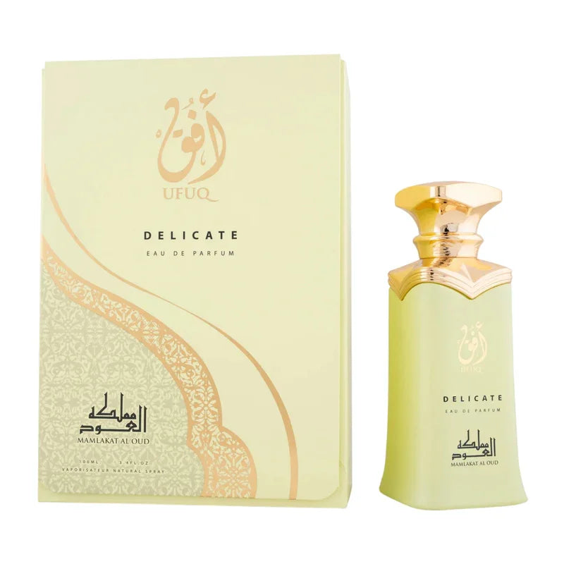 Parfum Eau de Parfum Delicate de Mamlakat Al Oud dans son coffret élégant.